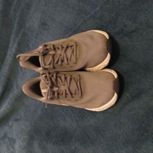 8.5 size Nike shoes for men